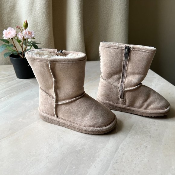 CUPCAKE COUTURE rose gold glitter boots in girls size 7 faux fur lining - Picture 8 of 8